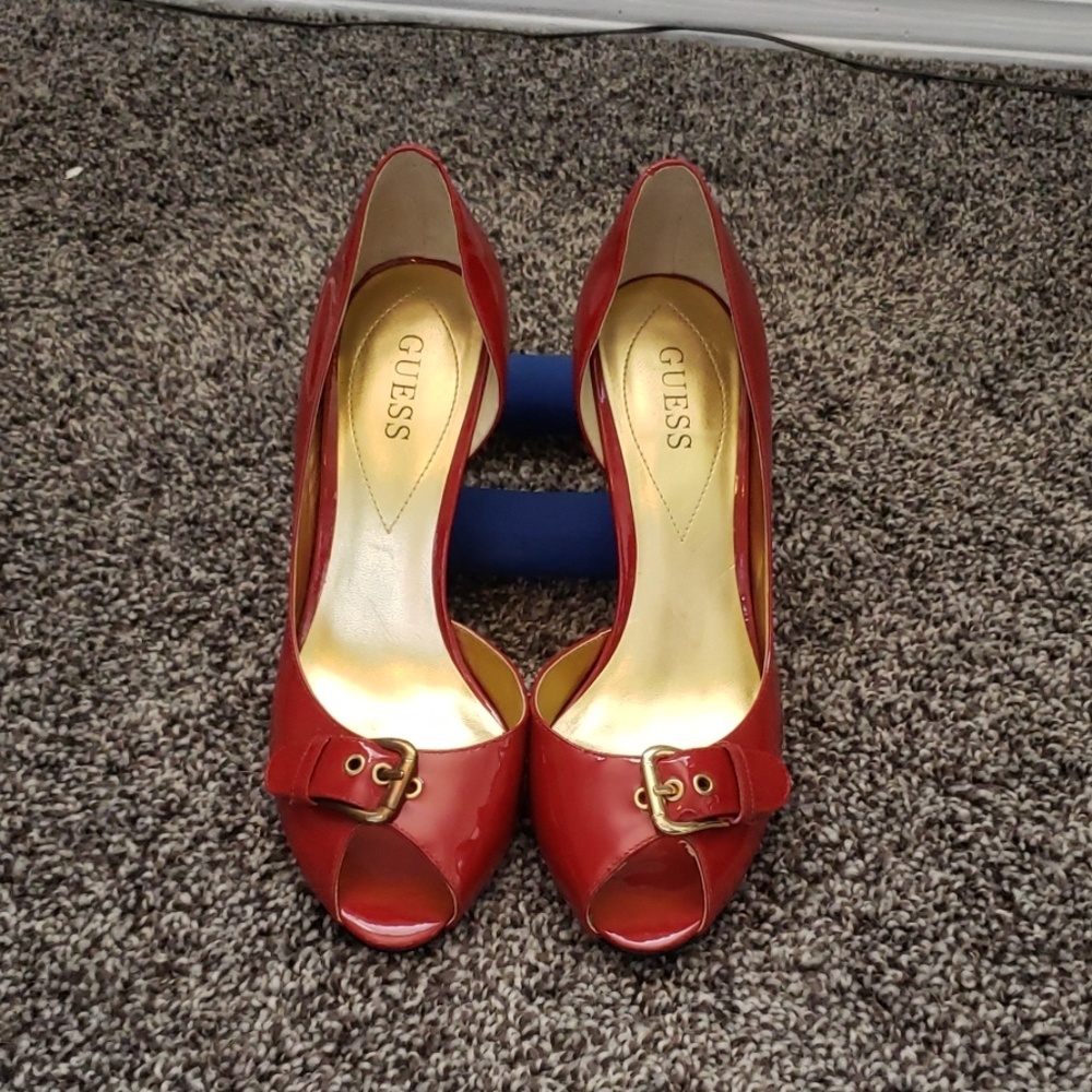Guess heels